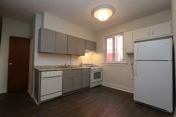 Rented by Velsor Realty | media 12