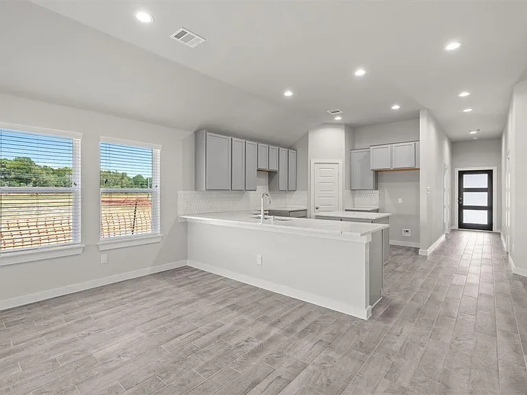5630 Silverleaf Oak Ln — Photo 3