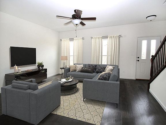 2nd image of 2502 Larksong Dr S