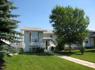 86 Excell St, Red Deer, AB T4R2H8