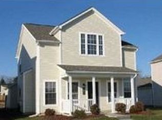 1881 Sandy Lake Dr, Grove City, OH 43123