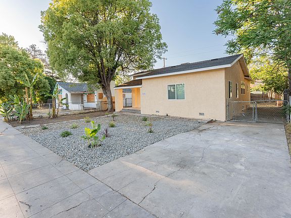 4th image of 1026 E Tulare Avenue