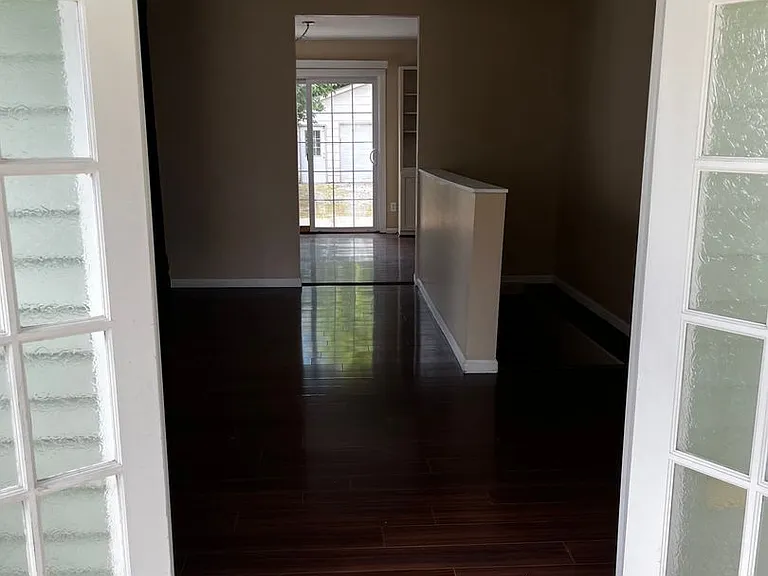 741 S 1st Ave — Photo 11