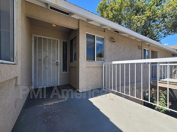 2nd image of 5881 Gloria Dr APT 6