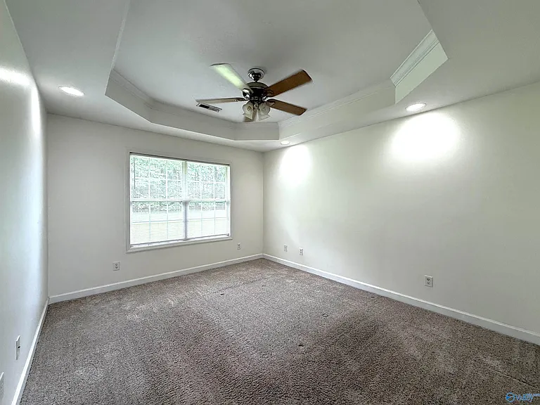 322 Eagle Ridge Dr — Photo 10