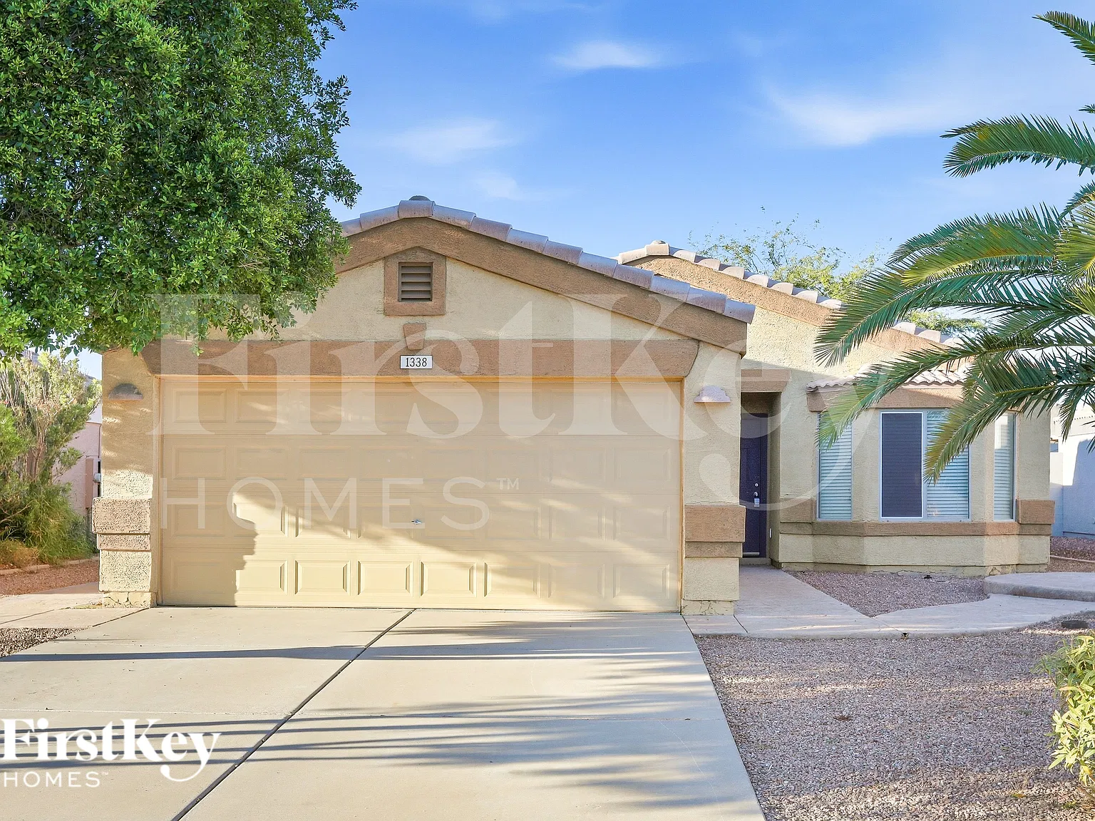 3 bed, 2.0 bath, 1057 sqft, $1,695 — Photo 1