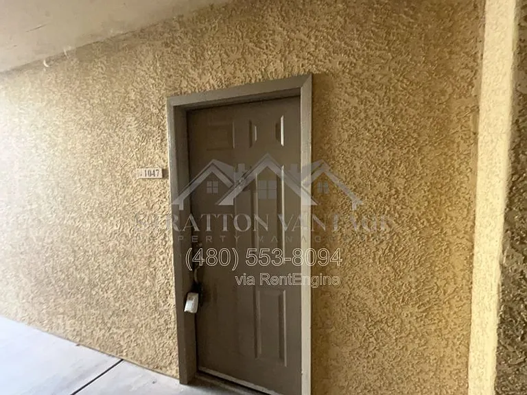 2134 E Broadway Rd #1047 — Photo 5