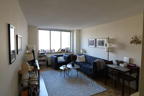 Rented by Newell and Assoc. | media 12