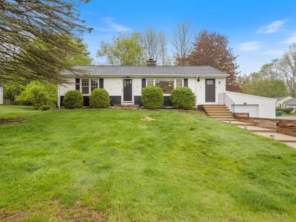 4 Thomas Street, Rochester, NH 03867