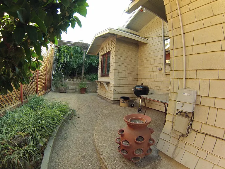 side yard