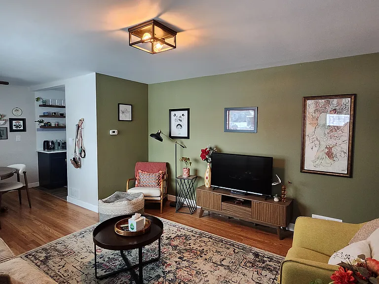 4056 W 77th Pl — Photo 3