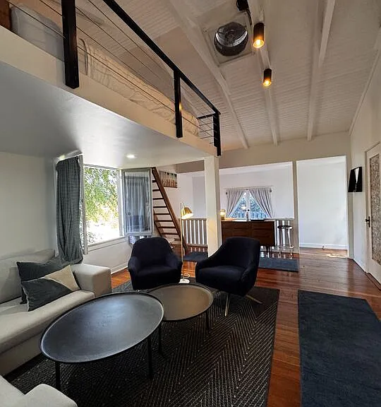 2449 Riverside Pl #REAR HOUSE — Photo 16