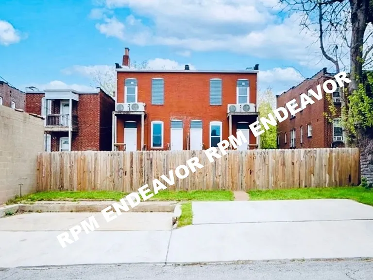 3230 Pulaski St — Photo 15