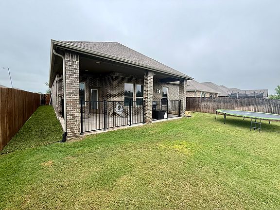 2nd image of 4079 Ellinger Dr