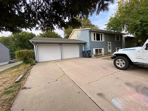 6412 W Cheyenne Dr Photo 1
