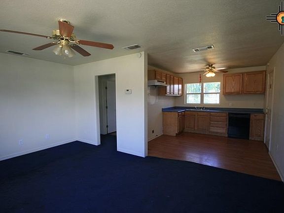 3rd image of 129 E Plains Ave