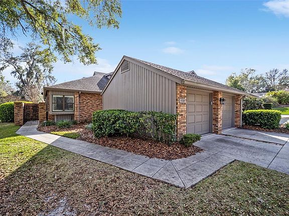 2nd image of 1731 SE Clatter Bridge Rd