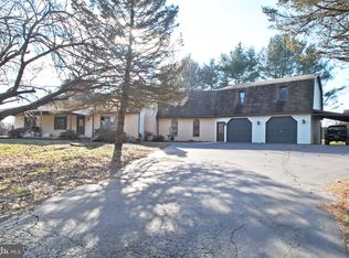 1517 Sweetbriar Rd, Ottsville, PA 18942