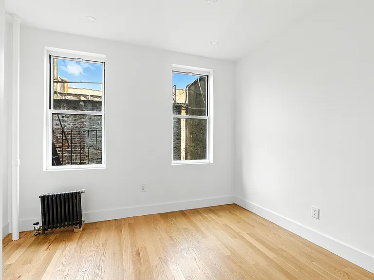 75 Baxter St #32 — Photo 8