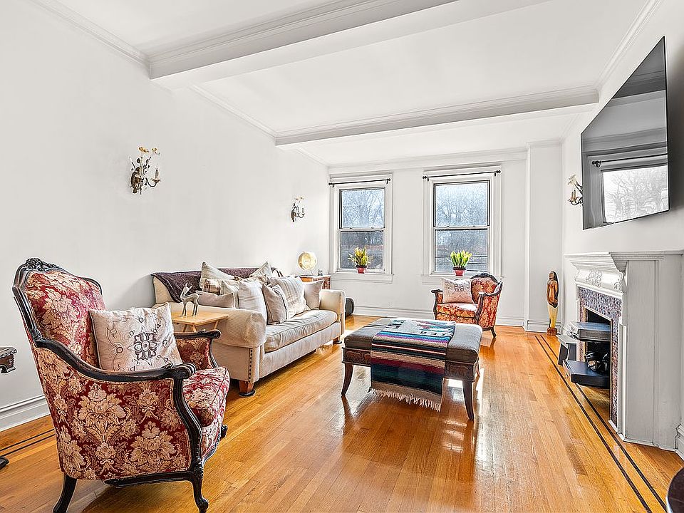 1st image of 41 Eastern Pkwy APT 3A
