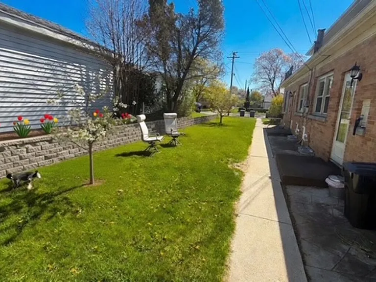 408 Vollrath Blvd — Photo 2