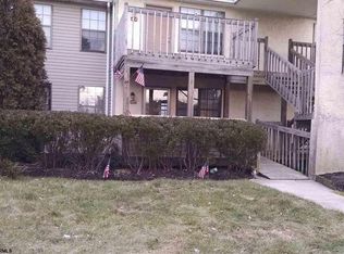 407 London Ct #II, Egg Harbor Township, NJ 08234