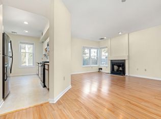 29 Hammond Pl #29, Woburn, MA 01801