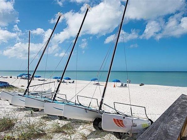 7032 Pelican Bay Blvd APT 103