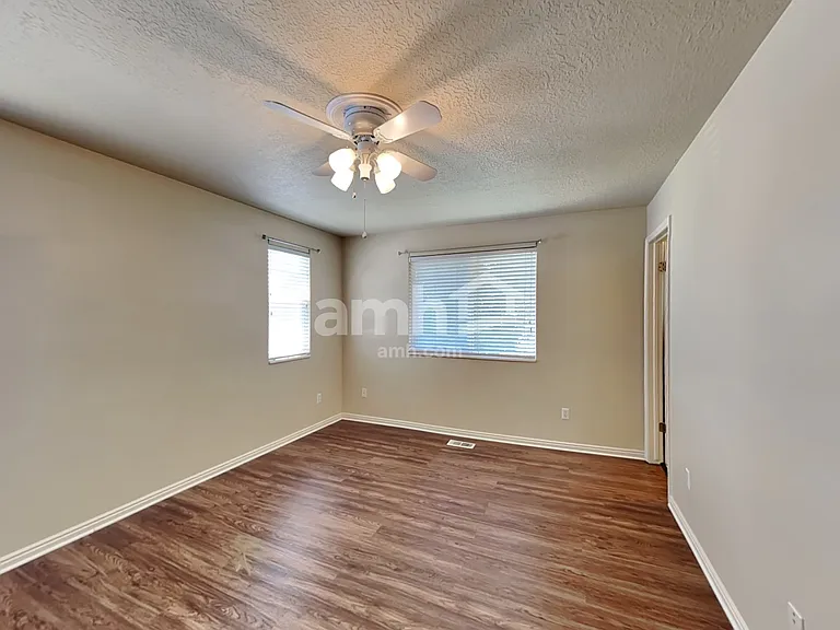 182 S 1125 W — Photo 6