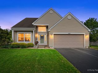 1491 Woodscreek Cir, Crystal Lake, IL 60014
