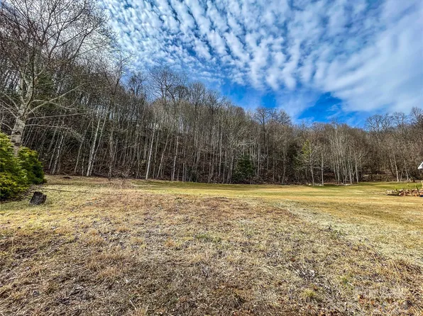 146 Glen Eagles Ln Unit 170, Mills River, NC 28759