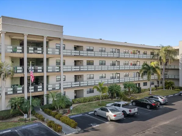 6080 80th St N Unit 412, Saint Petersburg, FL 33709