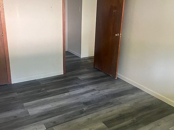 5th image of 2165 Jean Ave APT 2