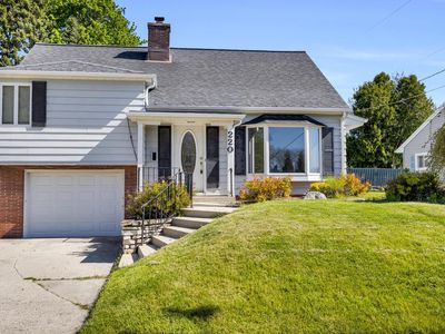 220 Dicke AVENUE, Sheboygan Falls, WI, 53085