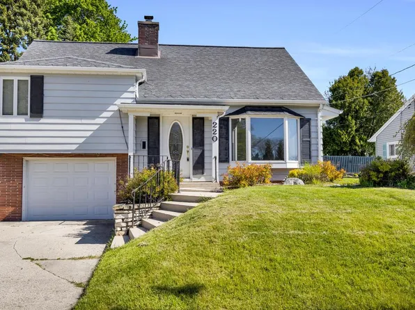 220 Dicke AVENUE, Sheboygan Falls, WI 53085