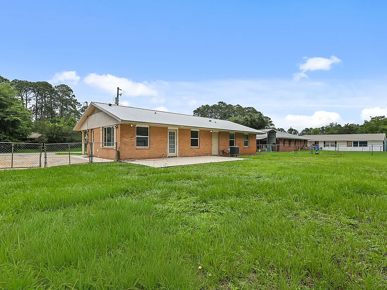 557 Kell Rd — Photo 29