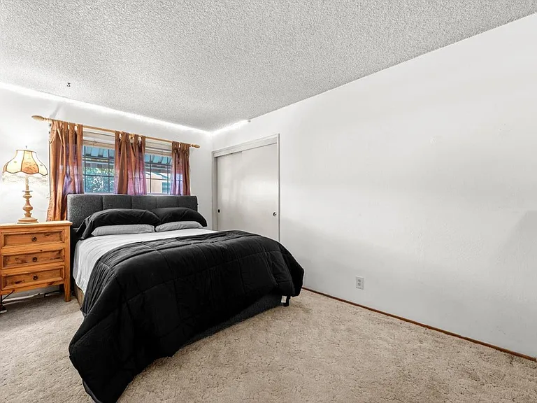513 San Remo St — Photo 20
