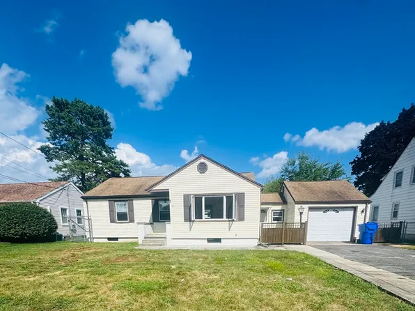 47 Redden Rd, Springfield, MA 01119