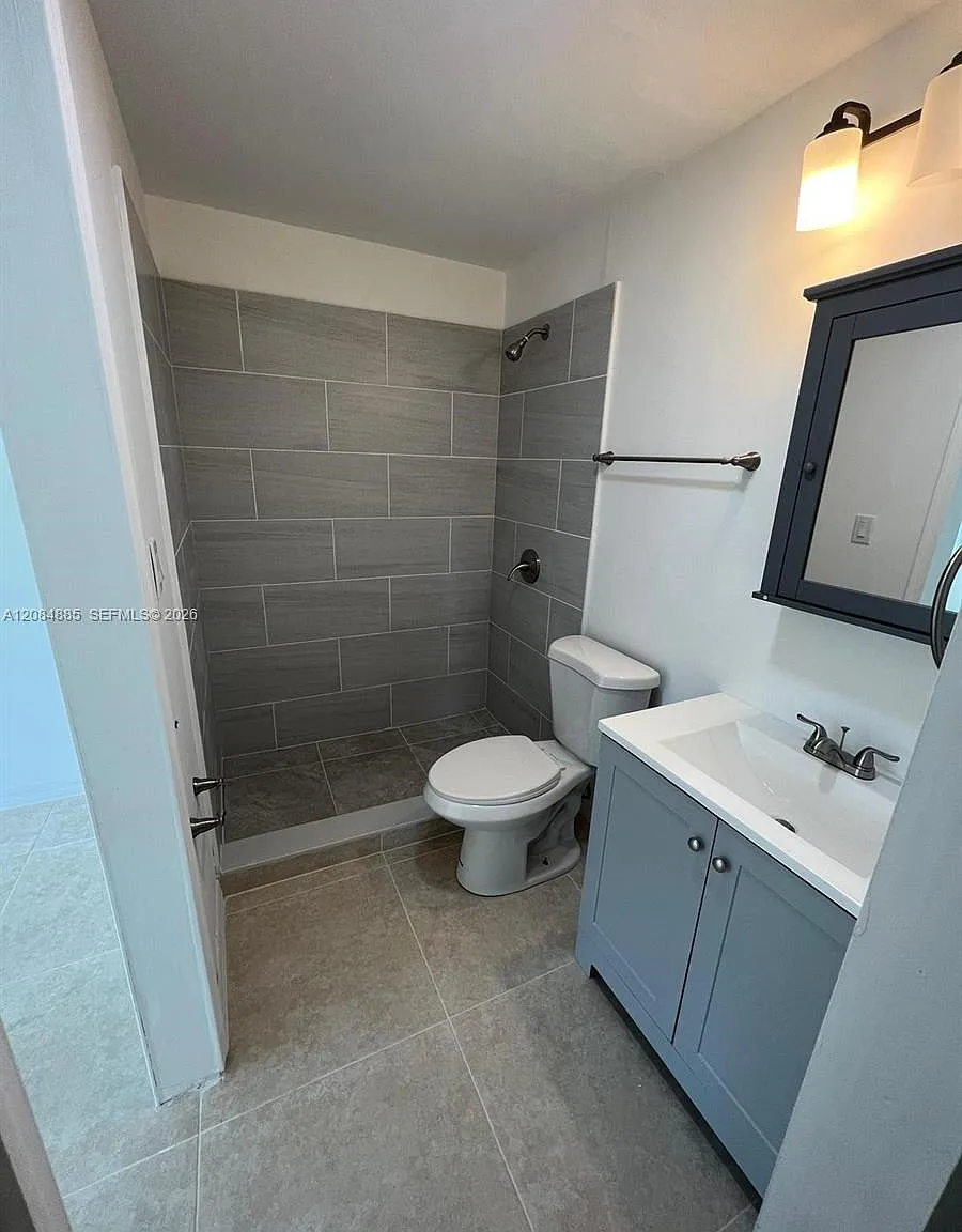 Sheraton Plaza Unit 2 Rep — Photo 2