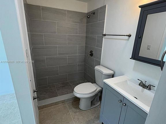 2nd image of 3104 Tropic Blvd