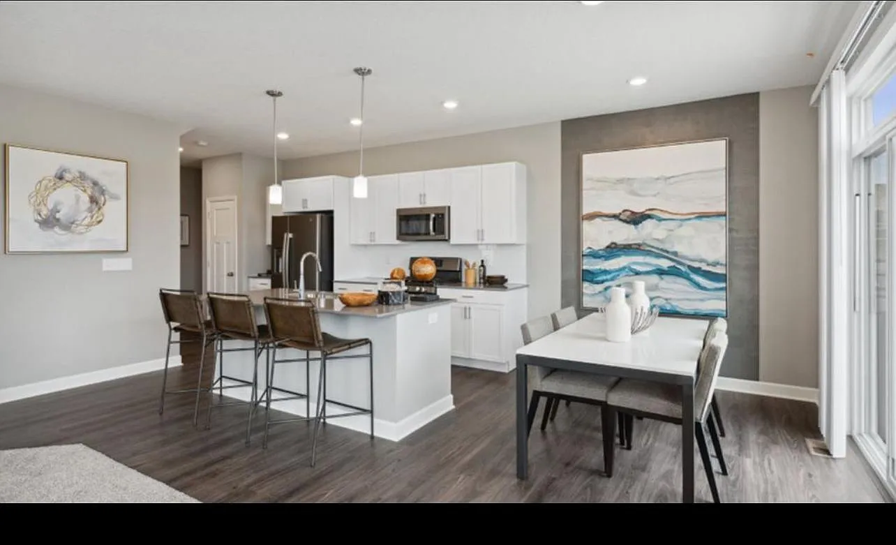 3 bed, 2.5 bath, 1800 sqft, $2,780 — Photo 2