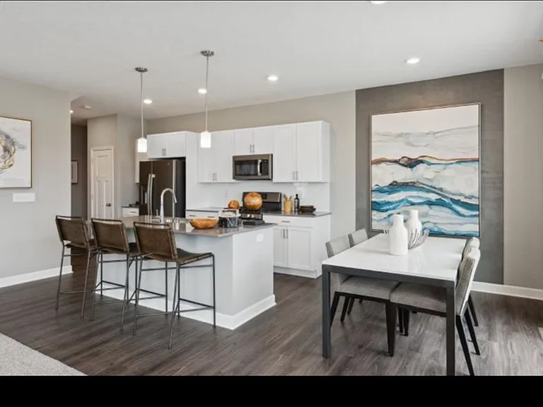 22887 Hazel Ln — Photo 2