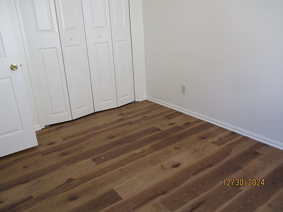 5th image of 1010 Park Ave #1