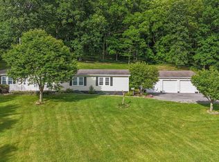 93 Brooke Dr, Grafton, WV 26354