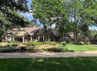 3N751 Woodland Ave, West Chicago, IL 60185