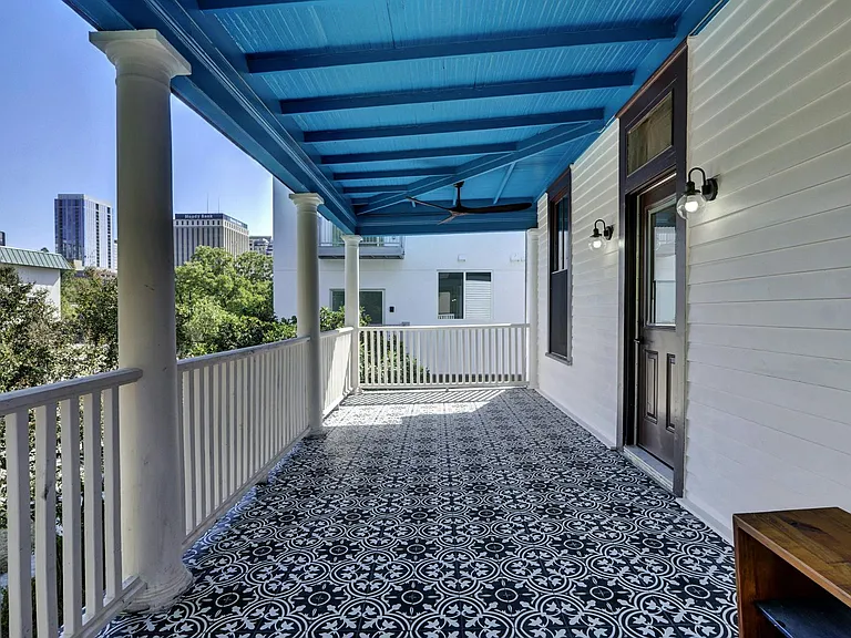 709 W 14th St #2 — Photo 37