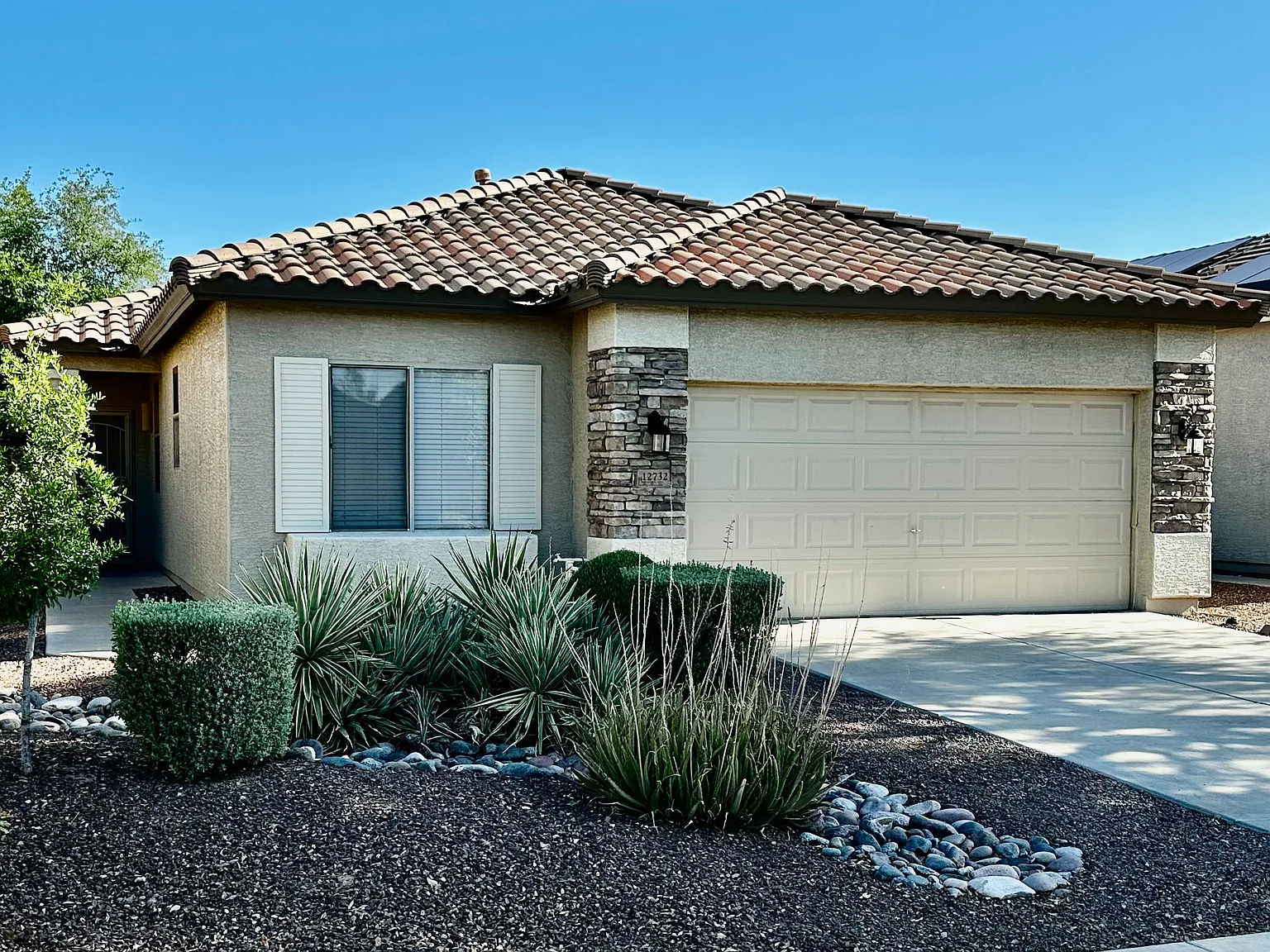 12732 W Glenrosa Dr — Photo 1