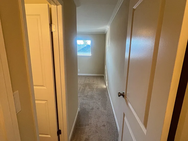 Quail Hill Apartments — Photo 27