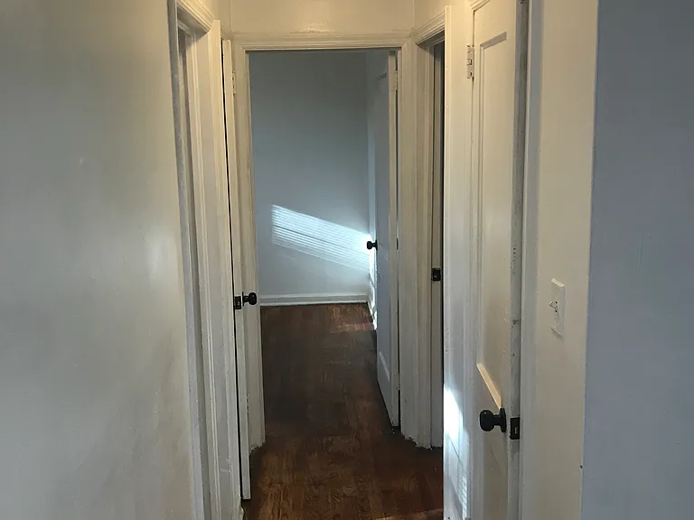 1403 Hyman Ave — Photo 6