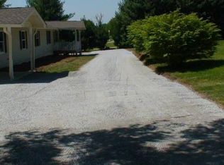 1543 James Ferry Rd #B, Kingston, TN 37763